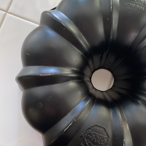 Nordic Ware Bundt Fluted Tube Pan 10 inch vintage - Picture 6 of 9